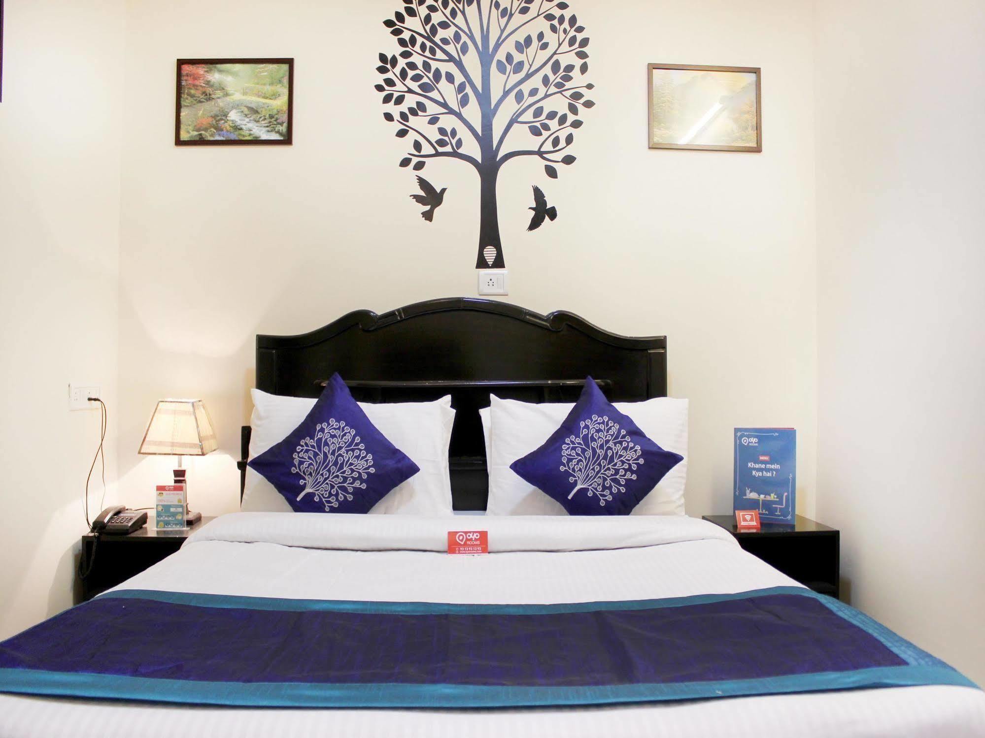 Itsy By Treebo - Palm Emirates Hotel Bangalore Bagian luar foto