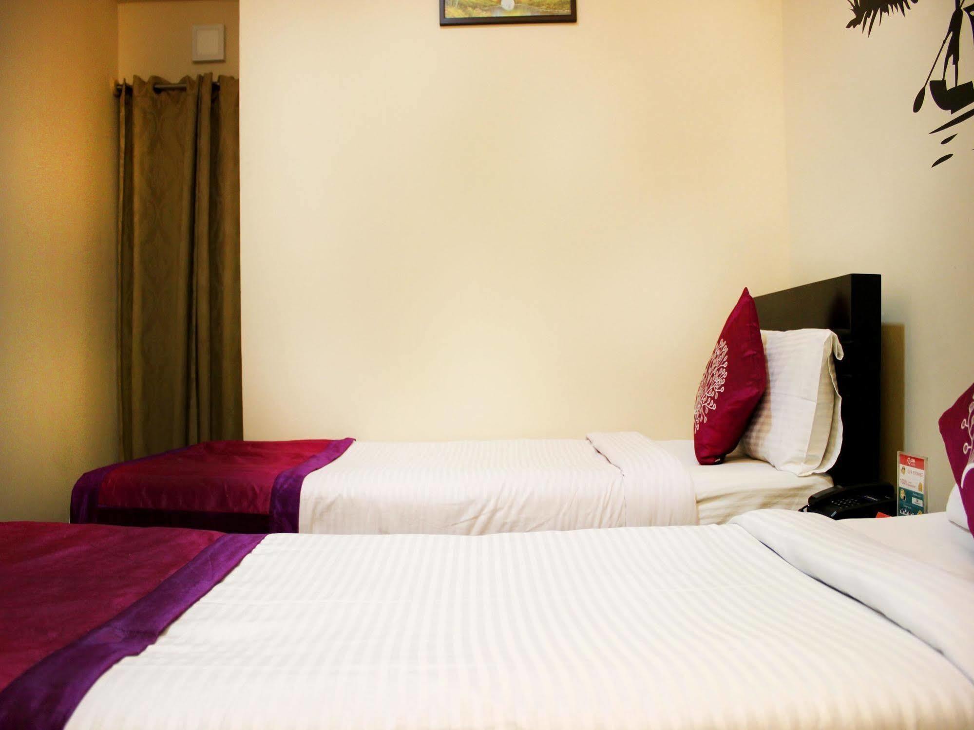 Itsy By Treebo - Palm Emirates Hotel Bangalore Bagian luar foto
